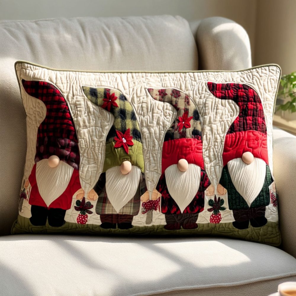 Evergreen Glow Quilted Pillow Cover — Lush Green Holiday Decorative Pillowcase With Quilted Texture, Perfect For Seasonal & Everyday Styling