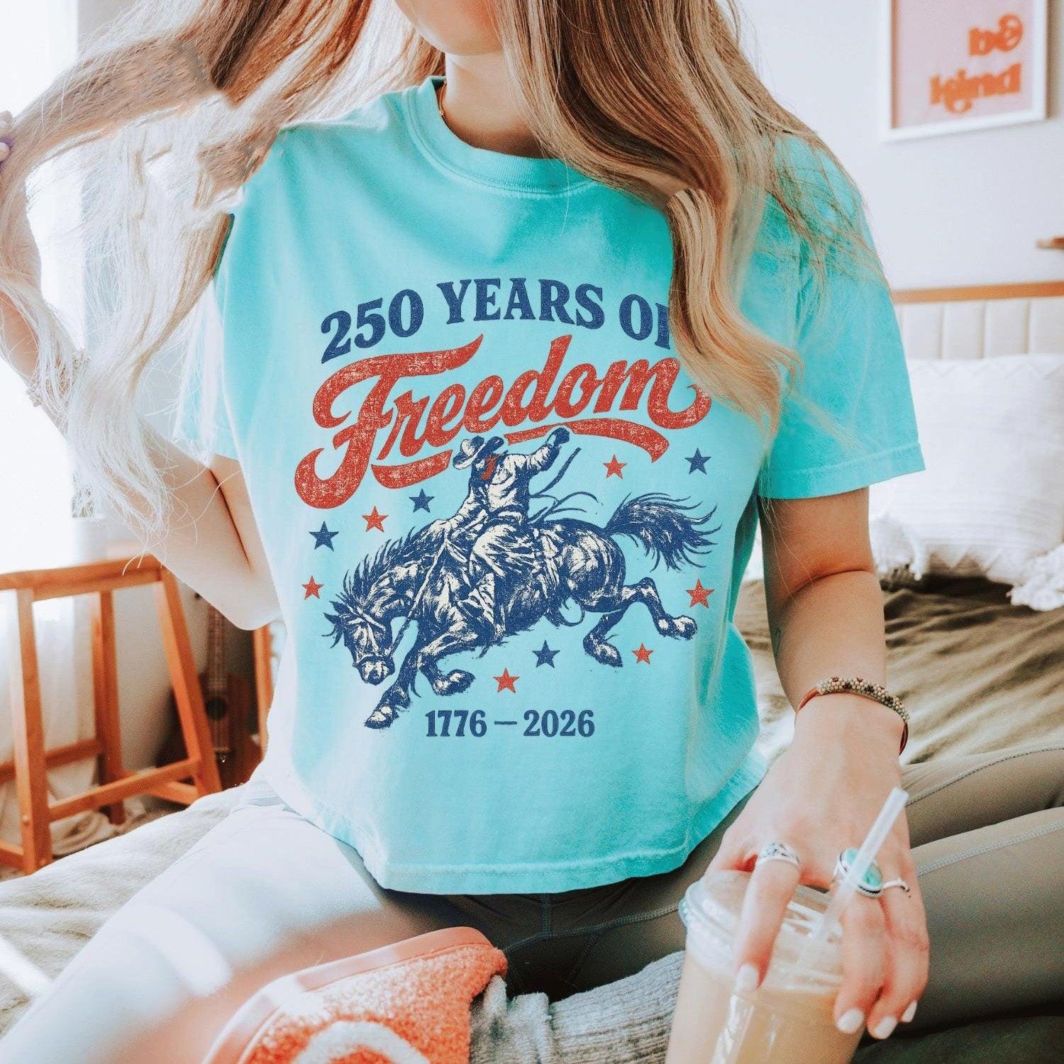 250 Years Of Freedom Cowboy Graphic Boxy Tee For Women Retro Western Cowgirl Aesthetic Ivory Cotton T-Shirt 1776-2026 4th Of July Patriotic Shirt Summer Festival Top Independence Day Country Music Gift