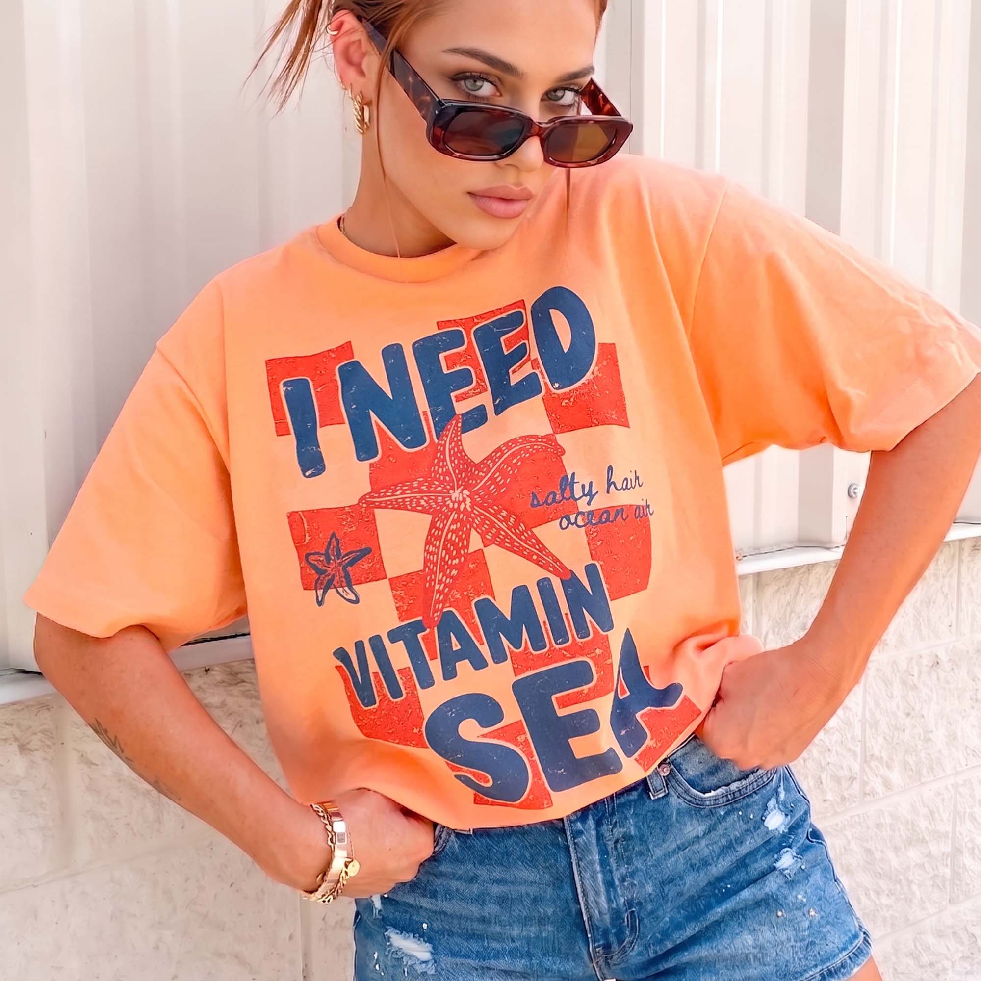 Women'S Oversized Round Neck Vitamin Sea Graphic T-Shirt, Streetwear Preppy Coastal Retro Cotton Blend Peach Orange Top With Starfish Checkerboard Print, Beachy Women'S T-Shirts For Teens' Summer Vacation