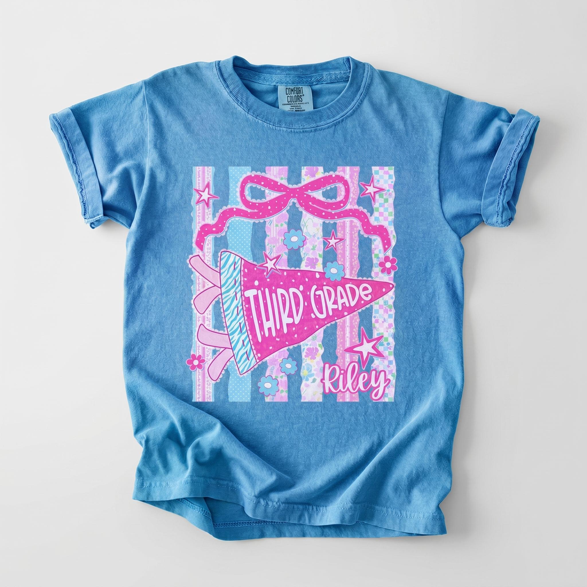 Personalized Third Grade Pennant T-Shirt For Girls Preppy Coquette Pink Bow Back To School Custom Name Comfort Colors Cotton Tee Soft Girl Aesthetic First Day Of School 3rd Grade Student Vintage Wash Graphic Shirt