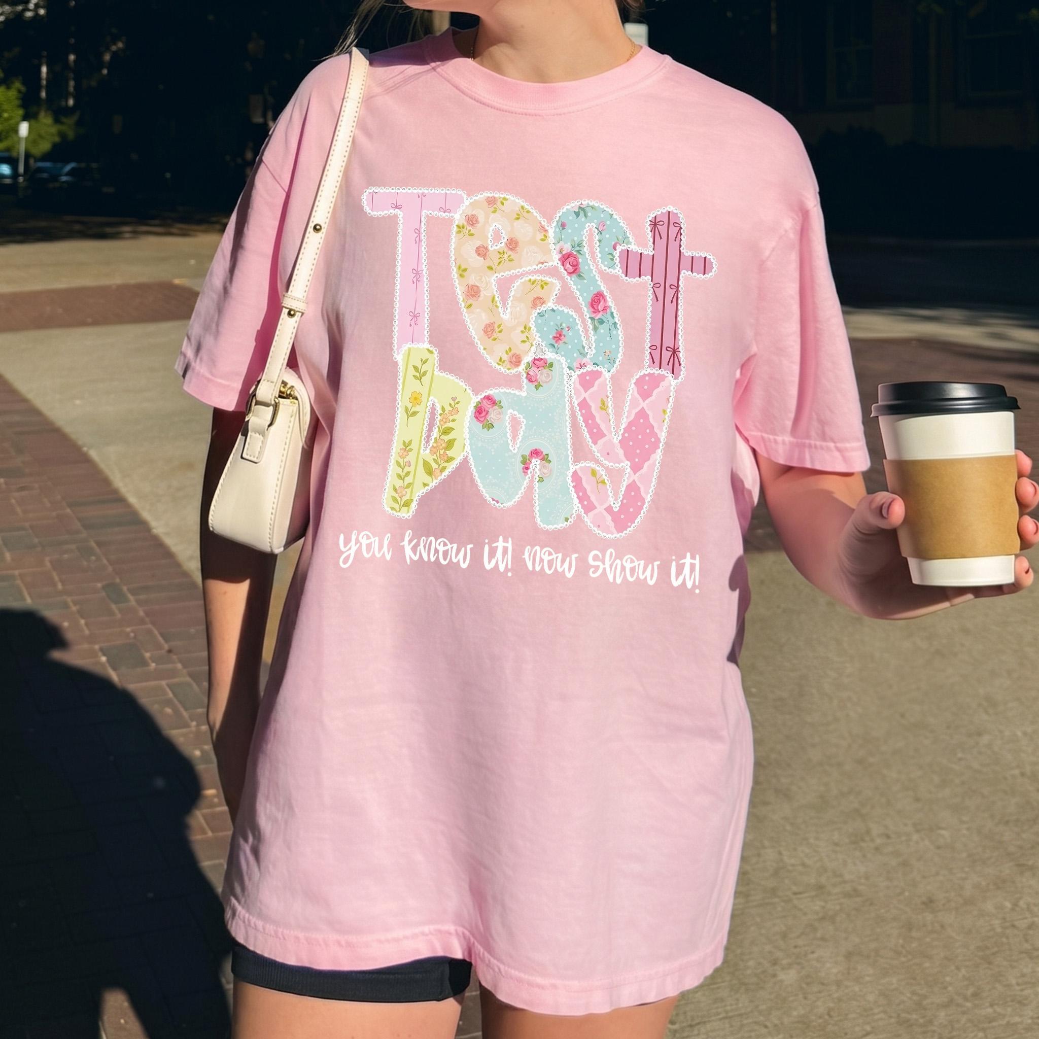Women'S Oversized Round Neck Graphic T-Shirt - Garment-Dyed, Roomy, Color-Mixed, Stylish Streetwear Top, Cotton Blend, Purple Lavender Patchwork Floral, Vintage Baggy Fit, Preppy Coquette Aesthetic, School Exam Day Casual Comfy, Garment-Dyed Women