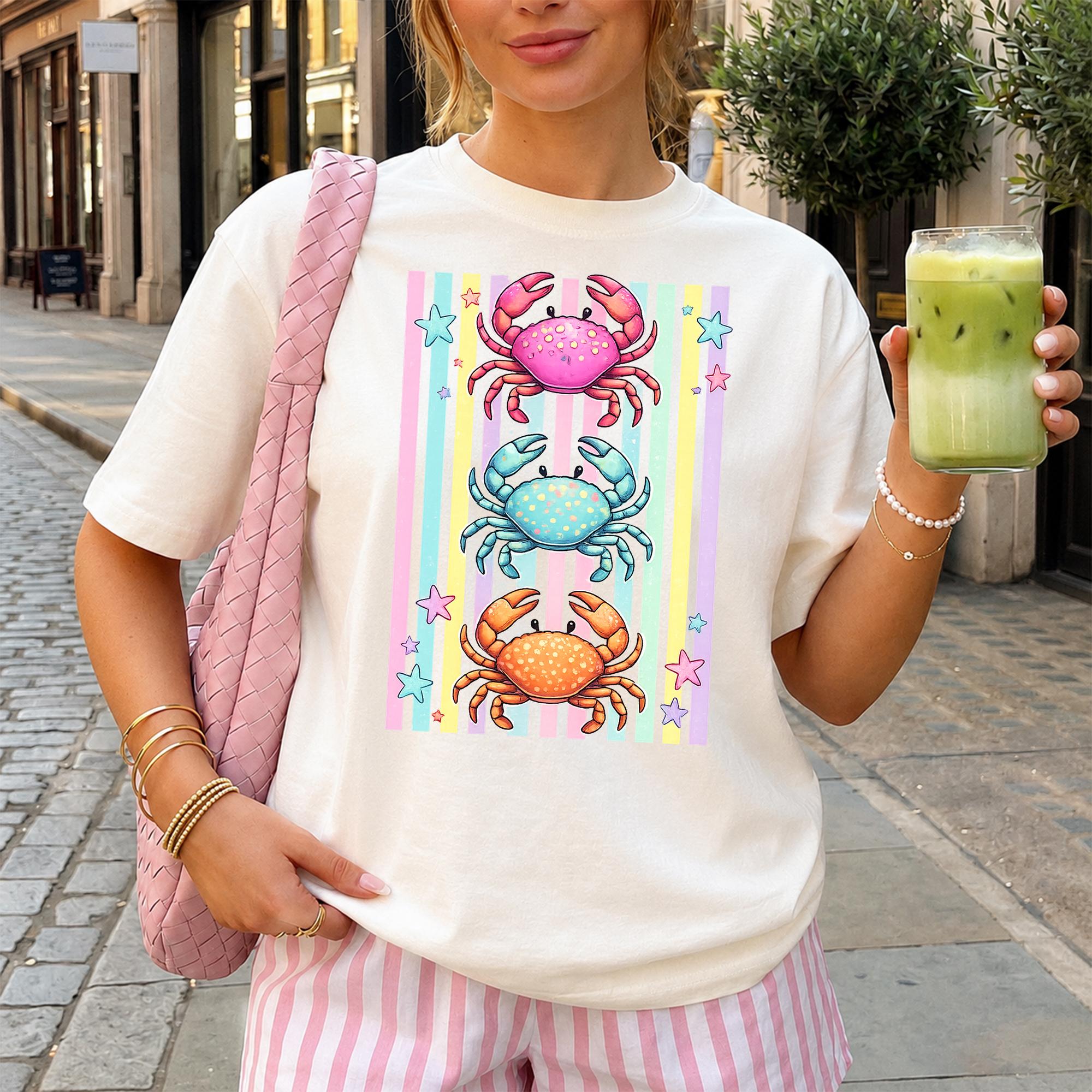 Cute Colorful Crab Shirt Coastal Summer Beach Tee Three Pastel Crabs Graphic T Shirt Ocean Lover Vacation Top Seaside Aesthetic Shirt Marine Life Tee Cute Sea Animal Gift For Women Girls