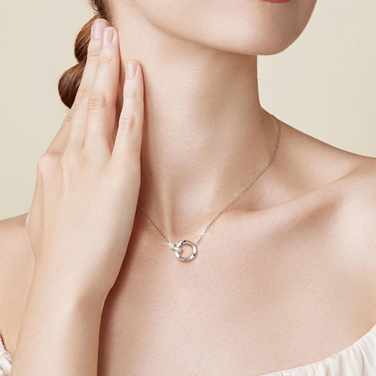 925 Sterling Silver Interlocking Circles Pendant Necklace