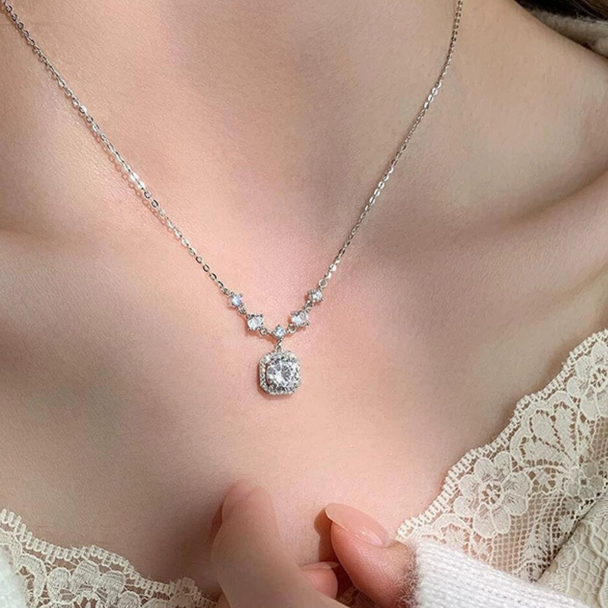 2 Carat Moissanite 925 Sterling Silver Pendant Necklace