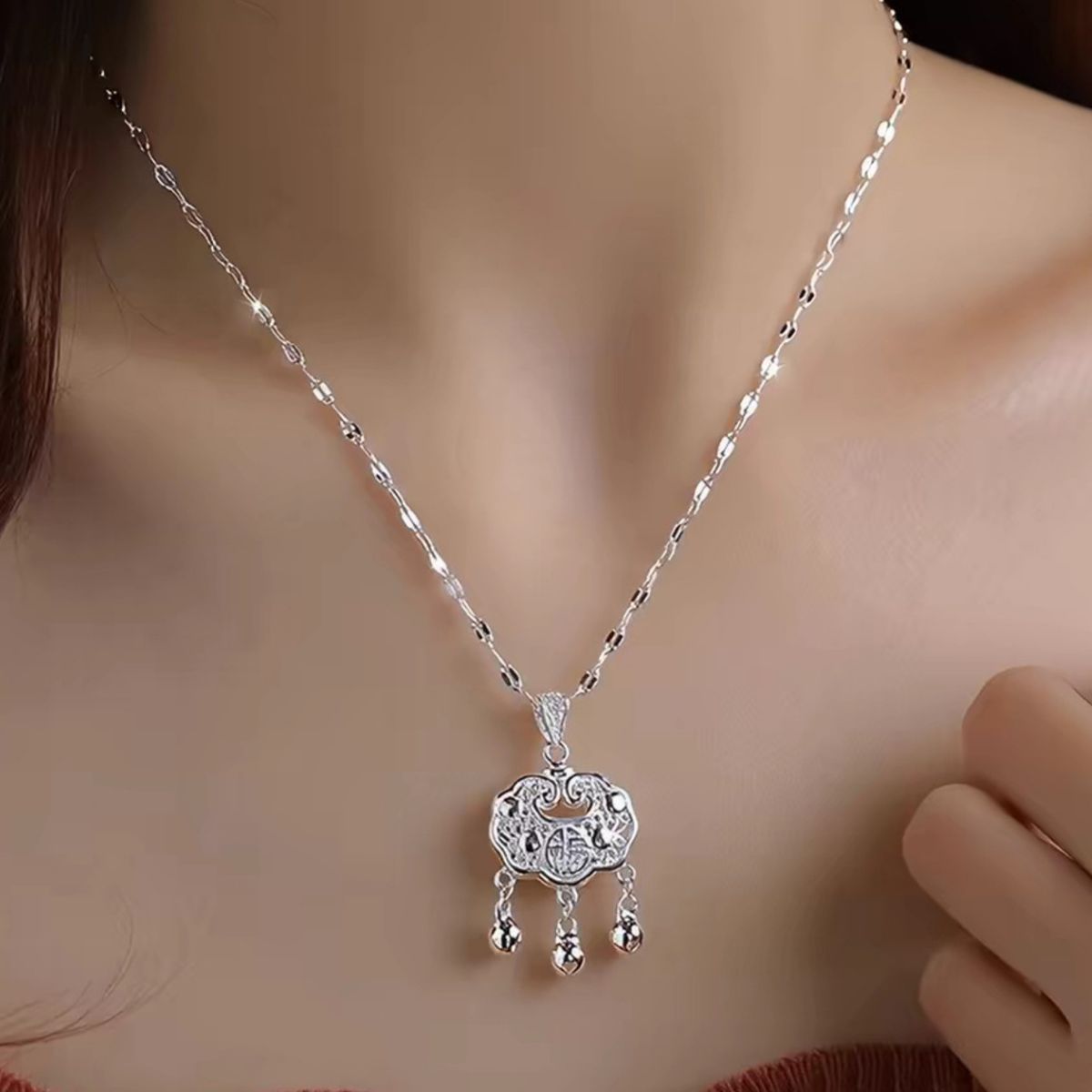 925 Sterling Silver Lock Pendant Necklace
